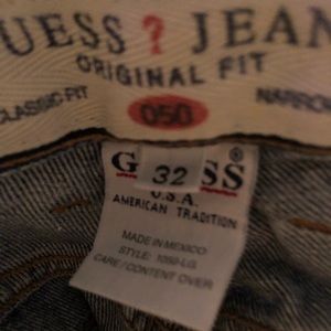 VINTAGE Guess Jeans size 32 (fits size 10-12). Worn once